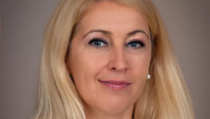 Már most vadásznak a diákokra a karácsonyi szezonra – ennyit lehet keresni az üzletekben