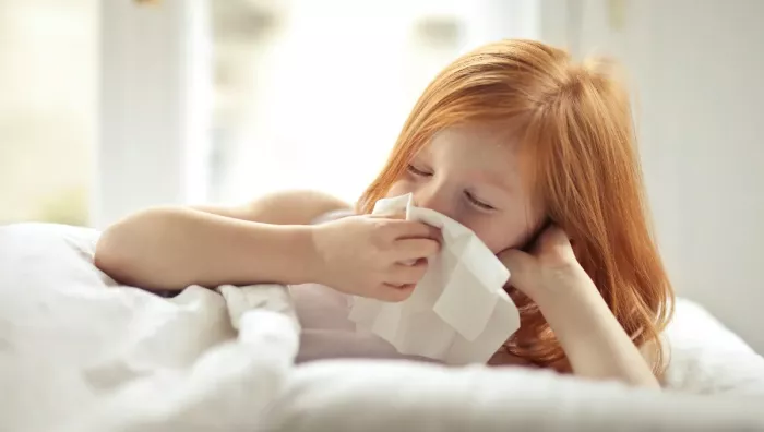 MIÉRT PONT NOVEMBERTŐL KEZDŐDIK A SZEZON? – INFLUENZA ÉS RSV ÚJRA A KÜSZÖBÖN