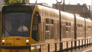 Bejelentették: éjszakánként pótlóbusszal jár majd decemberben a 6-os villamos