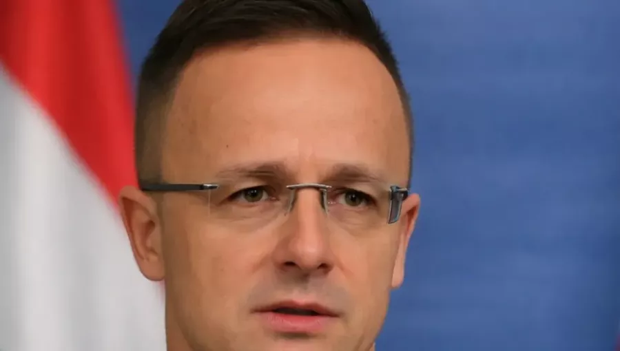 Szijjártó: a grönlandi konfliktus nem uniós ügy – Orbán és Putyin meghívást kaphatott Trump békefórumára