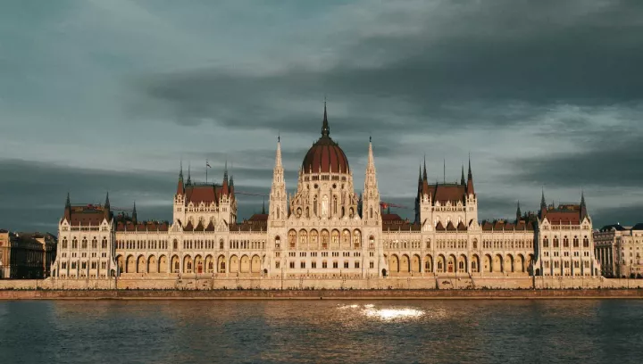 Politikai feszültség: ukrán beavatkozás vádja  Szijjártó Péter szerint Ukrajna a választásokba is beleszólhat