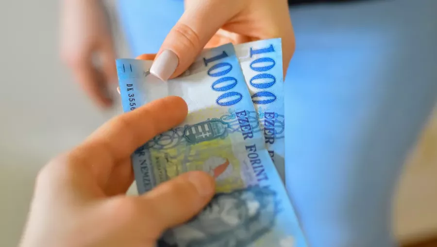 Magyar forint erősödése a piacokon: miért szárnyal a deviza?