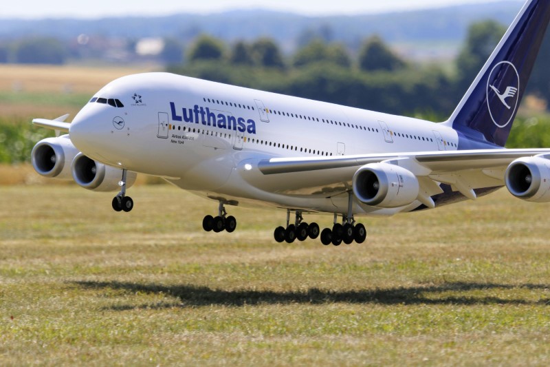 A Lufthansa járattörlései továbbra is fennállnak, utasok tízezreit érinti a sztrájkhullám A Lufthansa járattörlései továbbra is fennállnak, utasok tízezreit érinti a sztrájkhullám