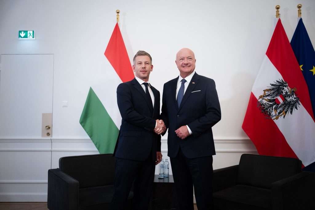 Magyar Péter: a magyar költségvetés elég gyászos helyzetben van Magyar Péter: a magyar költségvetés elég gyászos helyzetben van
