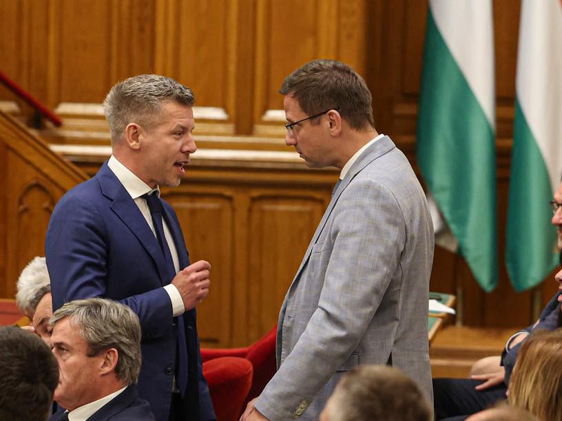 „Ezért mentem oda Gulyás Gergelyhez” – Magyar Péter nyilvánosságra hozta a parlamenti szóváltás részleteit „Ezért mentem oda Gulyás Gergelyhez” – Magyar Péter nyilvánosságra hozta a parlamenti szóváltás részleteit
