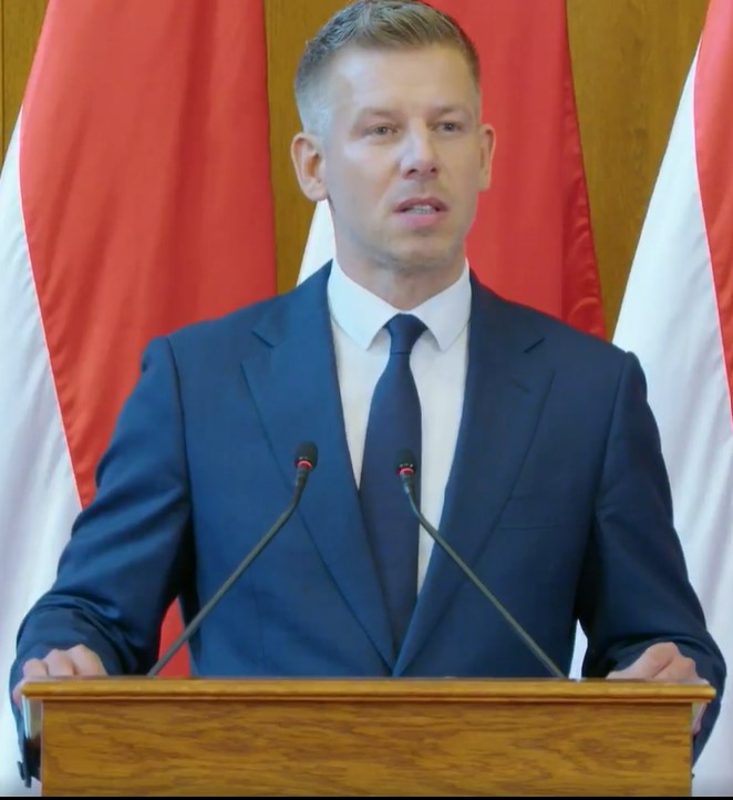 Magyar Péter sajtótájékoztatója: Tisztítótűz, alkotmánymódosítás, Sulyok Tamás eltávolítása és társadalmi bevonás Magyar Péter sajtótájékoztatója: Tisztítótűz, alkotmánymódosítás, Sulyok Tamás eltávolítása és társadalmi bevonás