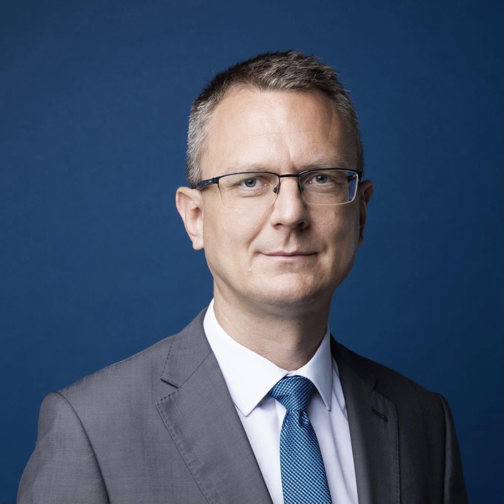Rétvári Bence nyolc kérdést tett fel a Tisza-kormánynak: az esetleges dunai vízvisszatartást is számon kéri Rétvári Bence nyolc kérdést tett fel a Tisza-kormánynak: az esetleges dunai vízvisszatartást is számon kéri