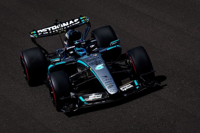 George Russell Mercedese a Hungaroringen