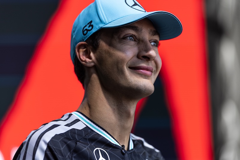 George Russell a Hungaroringen
