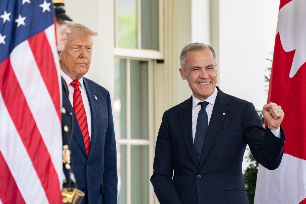 Kitört az amerikai–kanadai vámháború: életbe lépett Trump 50 százalékos vámja, Kanada visszavág Kitört az amerikai–kanadai vámháború: életbe lépett Trump 50 százalékos vámja, Kanada visszavág