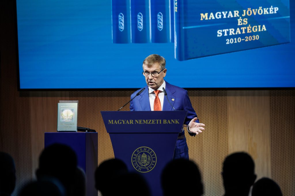 Gyanúsított lett Matolcsy György – hét személyt hallgatott ki az NNI az Erste-ügyben Gyanúsított lett Matolcsy György – hét személyt hallgatott ki az NNI az Erste-ügyben