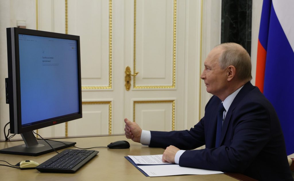 Vlagyimir Putyin szavaz az orosz parlamenti választáson 2026-ban Vlagyimir Putyin szavaz az orosz parlamenti választáson 2026-ban