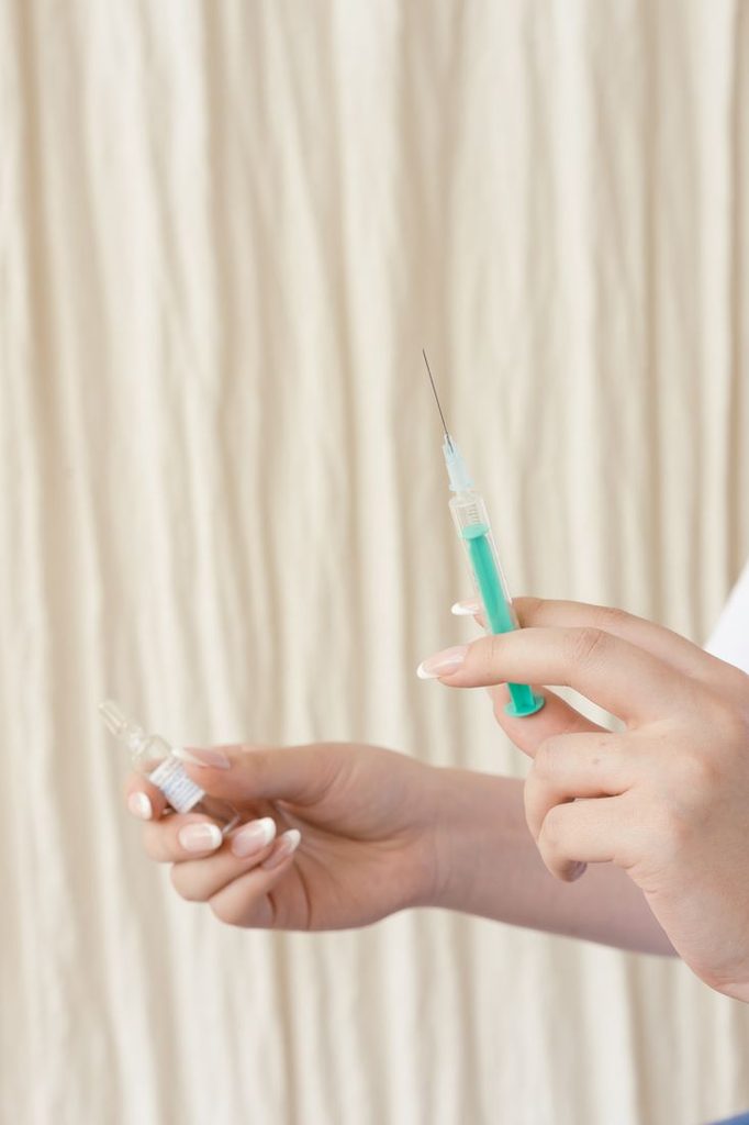 Hónapok óta hiányzik a fontos B12-vitamin-injekció Magyarországon – gyártási gondok miatt nem tudni, mikor lesz újra kapható Hónapok óta hiányzik a fontos B12-vitamin-injekció Magyarországon – gyártási gondok miatt nem tudni, mikor lesz újra kapható
