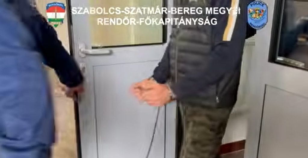 Öt e-rollert lopott el Nyíregyházán egy gyulai férfi – már túl is adott rajtuk, mire elfogták Öt e-rollert lopott el Nyíregyházán egy gyulai férfi – már túl is adott rajtuk, mire elfogták