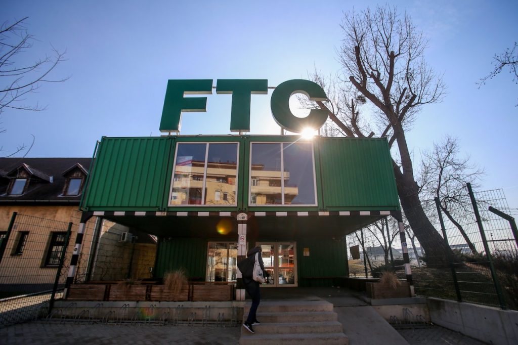 Világklasszis játékosokat veszíthet a Ferencváros – súlyos következményektől tart a klub az ekho szigorítása miatt Világklasszis játékosokat veszíthet a Ferencváros – súlyos következményektől tart a klub az ekho szigorítása miatt